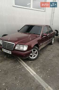 Mercedes-Benz E-Class  1989