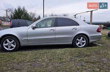 Mercedes-Benz E-Class  2002