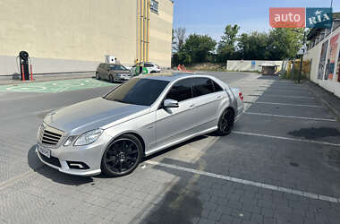 Mercedes-Benz E-Class  2011