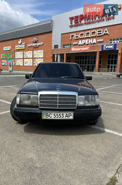 Mercedes-Benz E-Class  1989