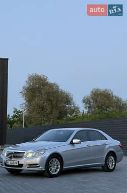 Mercedes-Benz E-Class  2010