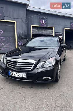 Mercedes-Benz E-Class  2010