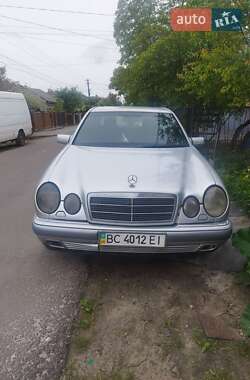 Mercedes-Benz E-Class  1996