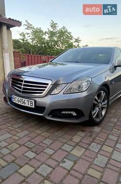 Mercedes-Benz E-Class 2009