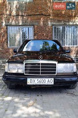 Mercedes-Benz E-Class 1989