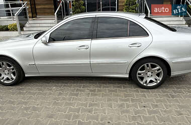 Mercedes-Benz E-Class  2004