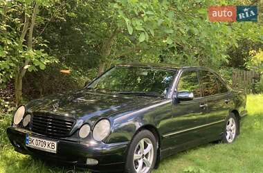 Mercedes-Benz E-Class  2000