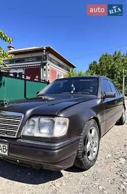 Mercedes-Benz E-Class 1994