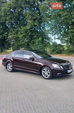Mercedes-Benz E-Class  2010