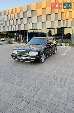 Mercedes-Benz E-Class  1995