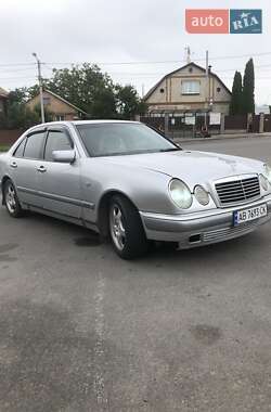 Mercedes-Benz E-Class  1997