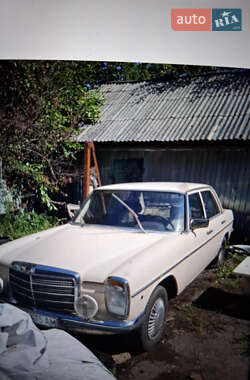 Mercedes-Benz E-Class  1974