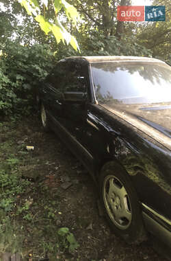 Mercedes-Benz E-Class  1999