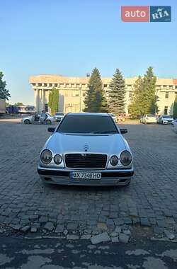 Mercedes-Benz E-Class  1999