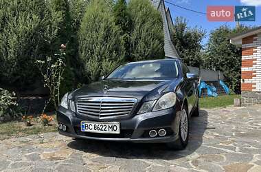 Mercedes-Benz E-Class  2011