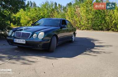 Mercedes-Benz E-Class  2001