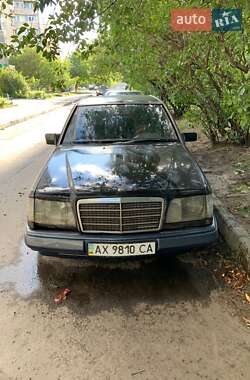 Mercedes-Benz E-Class  1995