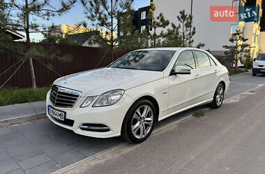 Mercedes-Benz E-Class  2011