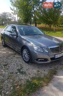 Mercedes-Benz E-Class  2009