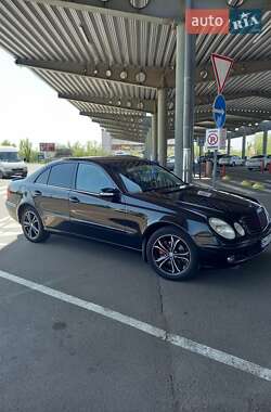 Mercedes-Benz E-Class  2003