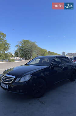 Mercedes-Benz E-Class 2011