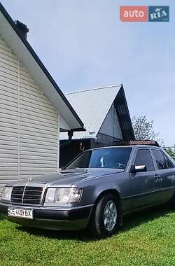 Mercedes-Benz E-Class  1989