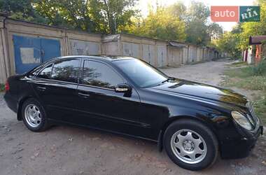 Mercedes-Benz E-Class 2004