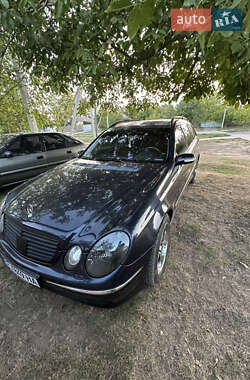 Mercedes-Benz E-Class  2003
