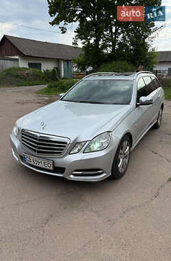 Mercedes-Benz E-Class  2010