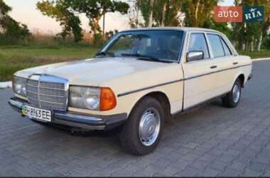 Mercedes-Benz E-Class 1984
