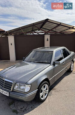 Mercedes-Benz E-Class  1991