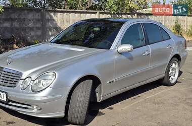 Mercedes-Benz E-Class  2002