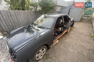 Mercedes-Benz E-Class  2000