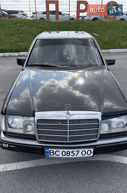 Mercedes-Benz E-Class 1992