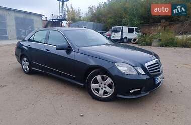 Mercedes-Benz E-Class 2011