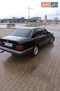Mercedes-Benz E-Class  1994