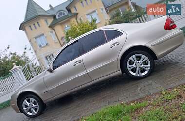 Mercedes-Benz E-Class  2002