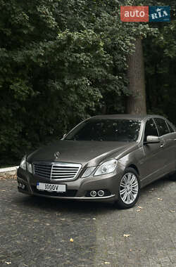 Mercedes-Benz E-Class  2011