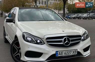 Mercedes-Benz E-Class  2011