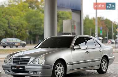 Mercedes-Benz E-Class  2000