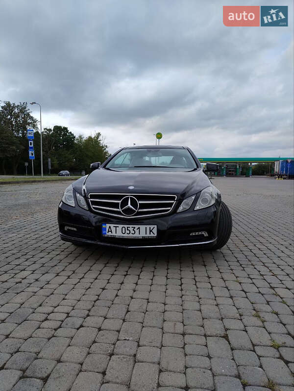 Купе Mercedes-Benz E-Class