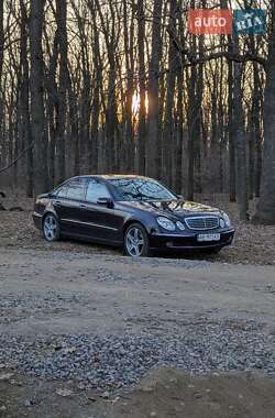 Mercedes-Benz E-Class  2002