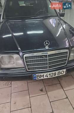 Mercedes-Benz E-Class  1993