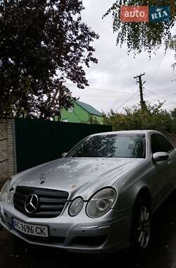 Mercedes-Benz E-Class  2003