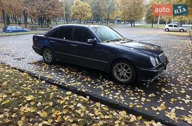 Mercedes-Benz E-Class  1999