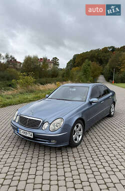 Mercedes-Benz E-Class  2004