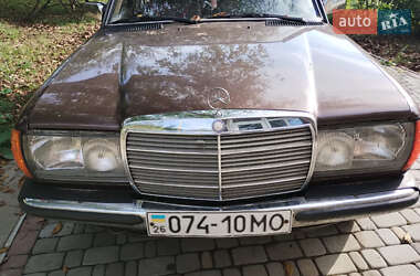 Mercedes-Benz E-Class  1985