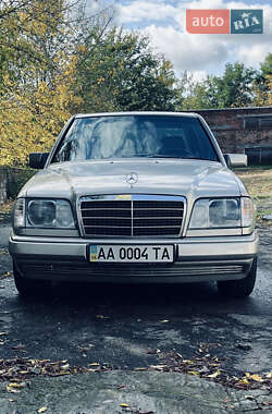 Mercedes-Benz E-Class  1994