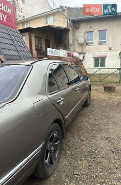 Mercedes-Benz E-Class  1997