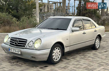Mercedes-Benz E-Class  1998